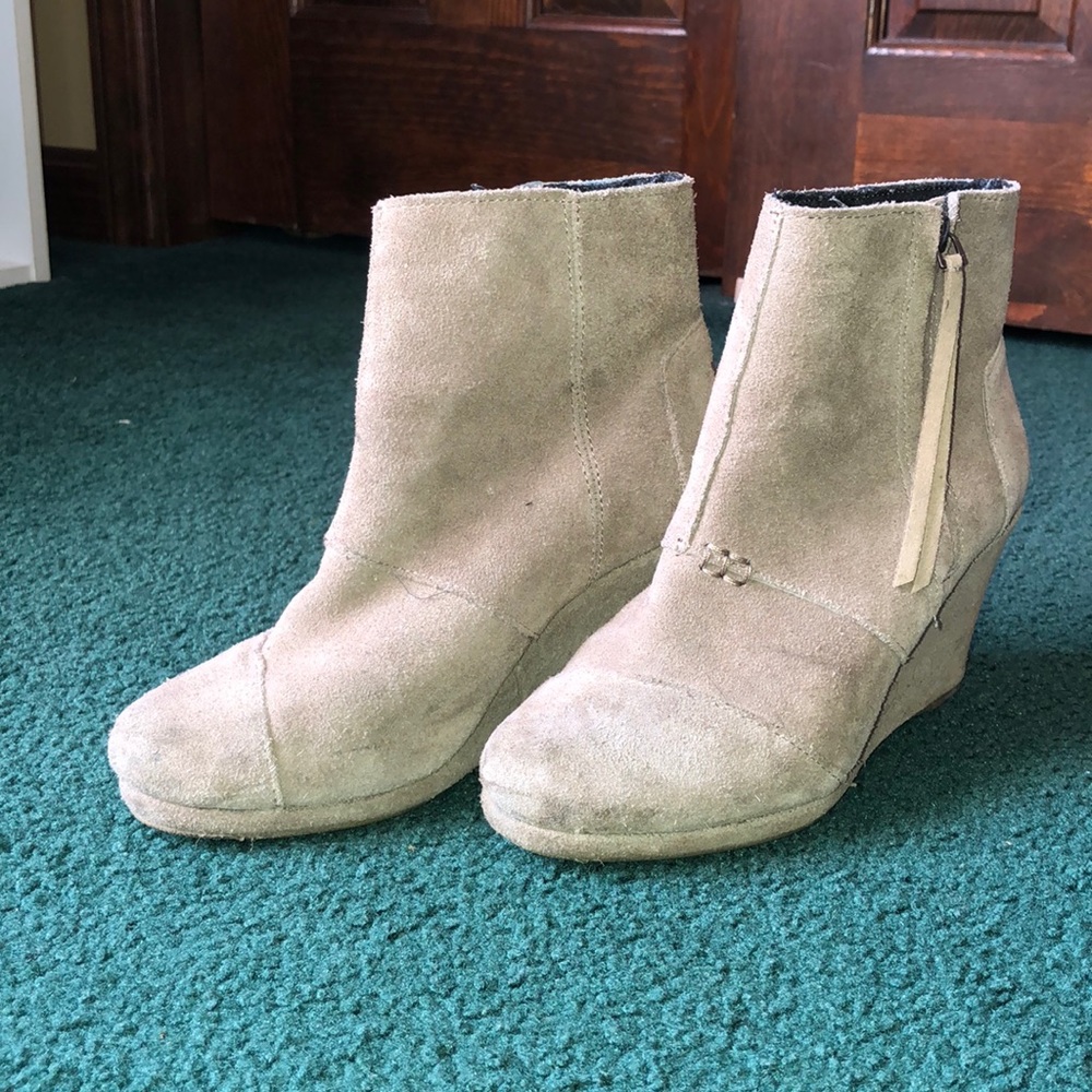 TOMS suede Wedge booties
